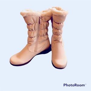 NWT Totes Waterproof Winter Boots Size 8